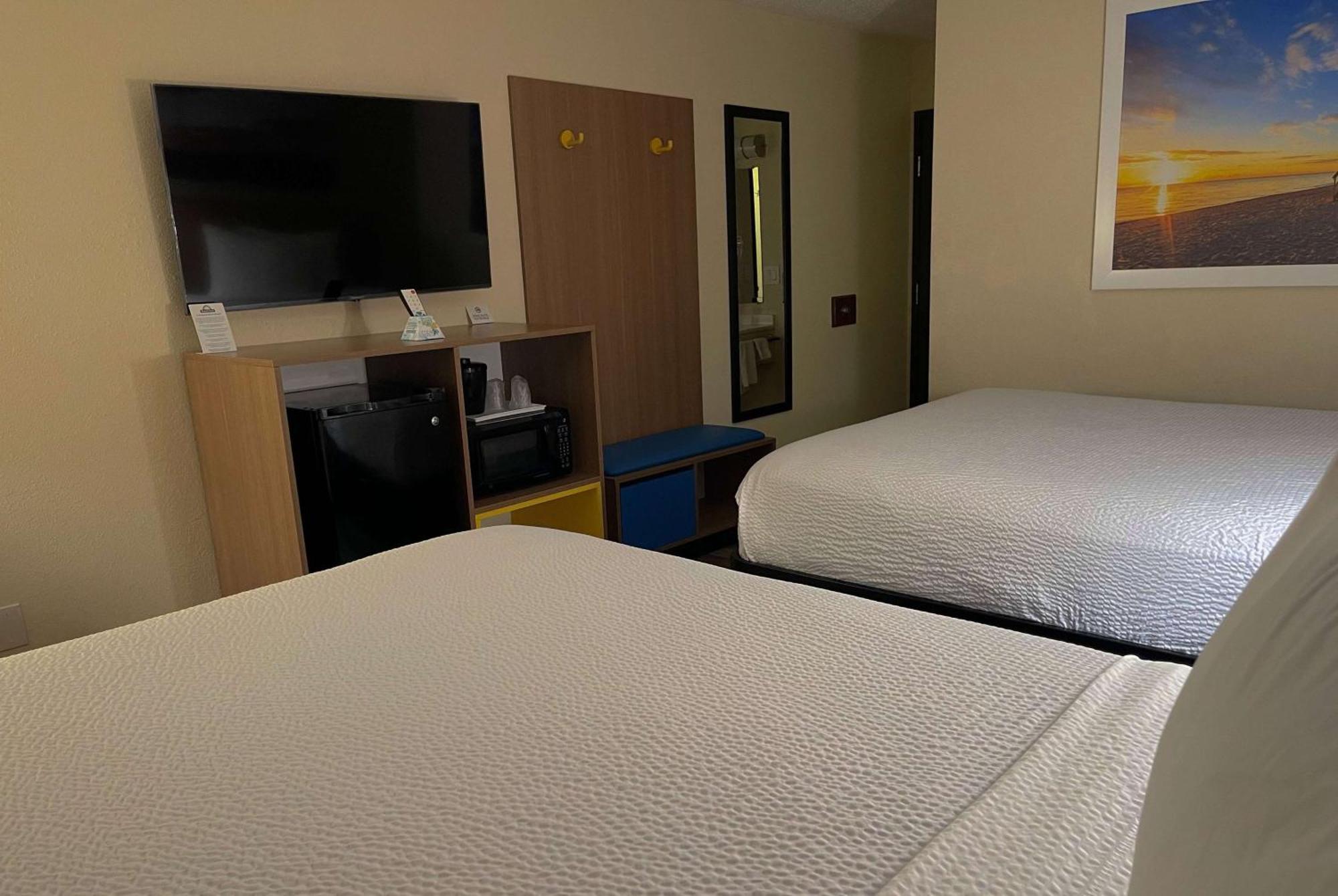 Days Inn & Suites By Wyndham Kaukauna Wi Eksteriør bilde